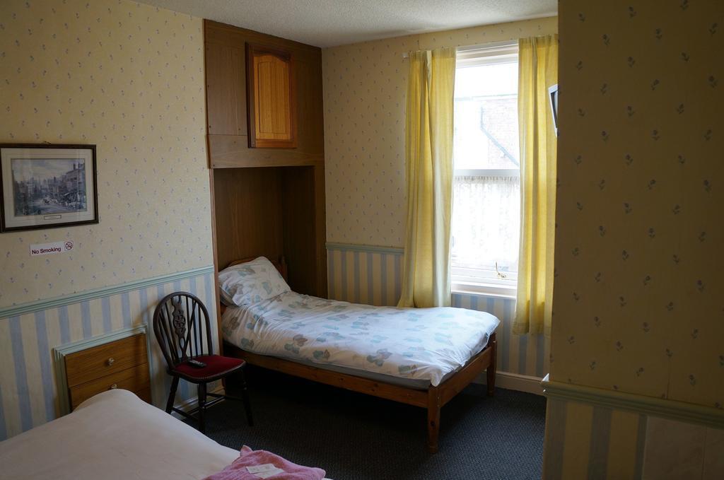 The Captain Guesthouse Скарборо Екстер'єр фото