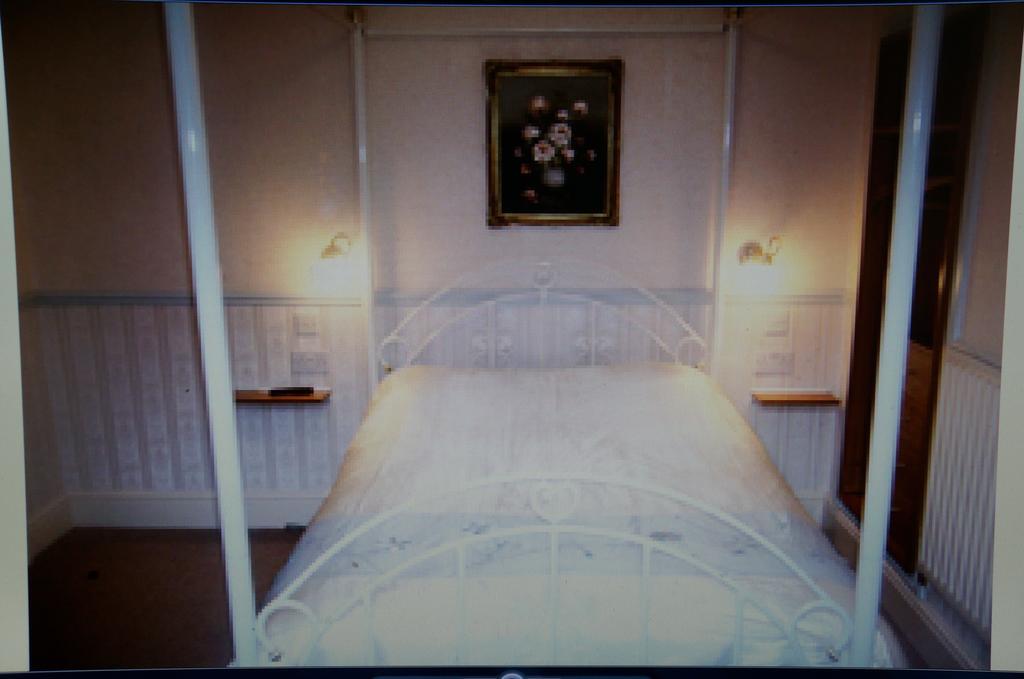 The Captain Guesthouse Скарборо Екстер'єр фото